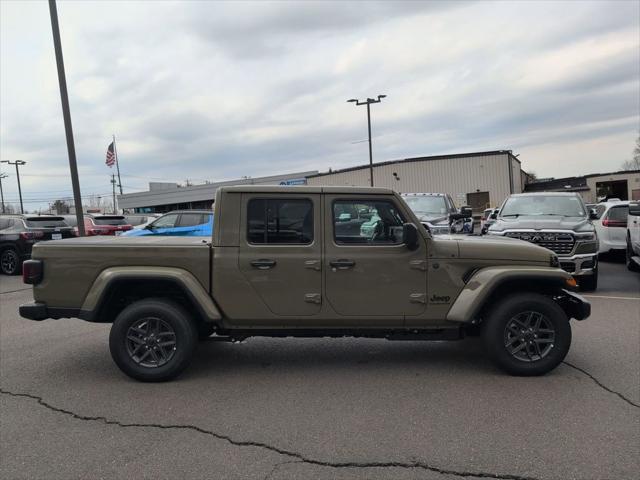 2026 Jeep Gladiator GLADIATOR SPORT S 4X4