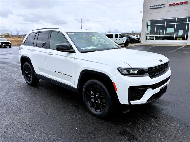 2026 Jeep Grand Cherokee GRAND CHEROKEE LAREDO ALTITUDE 4X4