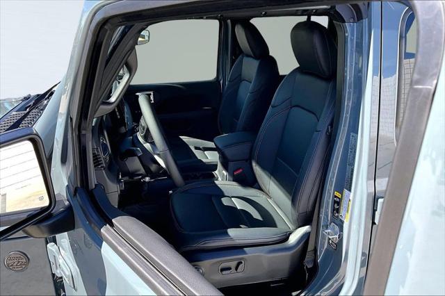 2026 Jeep Gladiator GLADIATOR SAHARA 4X4 2026 Jeep Gladiator GLADIATOR SAHARA 4X4