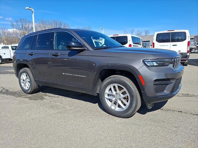 2026 Jeep Grand Cherokee GRAND CHEROKEE LAREDO X 4X4