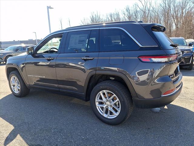 2026 Jeep Grand Cherokee GRAND CHEROKEE LAREDO X 4X4