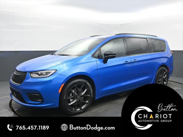 2026 Chrysler Pacifica Select for sale in Kokomo, IN