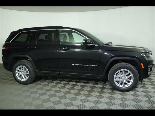 2026 Jeep Grand Cherokee GRAND CHEROKEE LAREDO X 4X4 2026 Jeep Grand Cherokee GRAND CHEROKEE LAREDO X 4X4