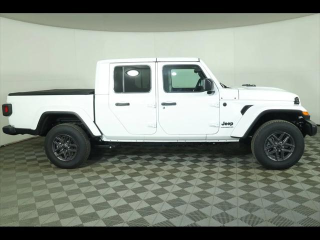 2026 Jeep Gladiator GLADIATOR SPORT S 4X4