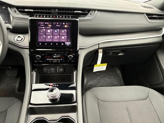 2026 Jeep Grand Cherokee GRAND CHEROKEE LAREDO X 4X4