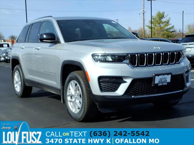 2026 Jeep Grand Cherokee GRAND CHEROKEE LAREDO X 4X4