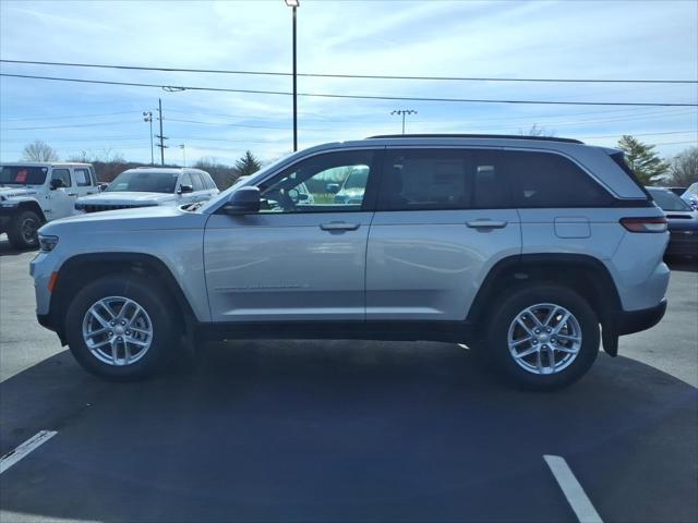 2026 Jeep Grand Cherokee GRAND CHEROKEE LAREDO X 4X4