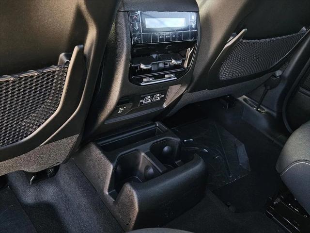 2026 Jeep Grand Cherokee Altitude 4x2