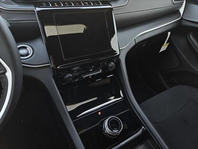2026 Jeep Grand Cherokee Altitude 4x2