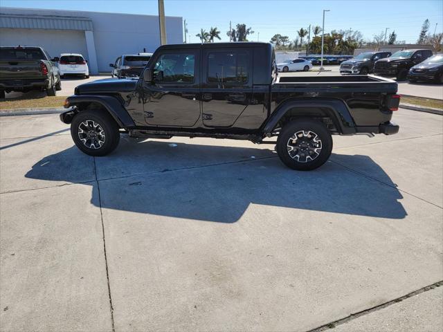 2026 Jeep Gladiator GLADIATOR SAHARA 4X4