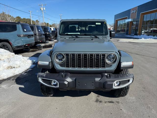 2026 Jeep Gladiator GLADIATOR SAHARA 4X4 2026 Jeep Gladiator GLADIATOR SAHARA 4X4