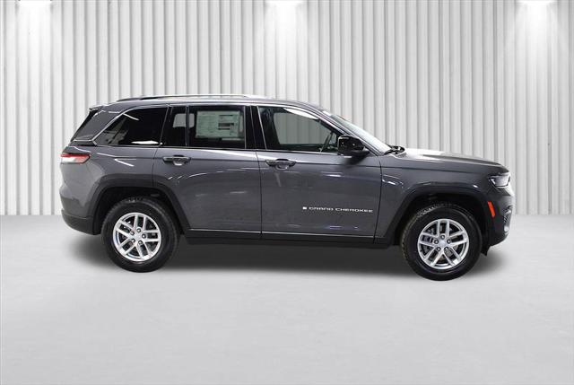 2026 Jeep Grand Cherokee GRAND CHEROKEE LAREDO X 4X4