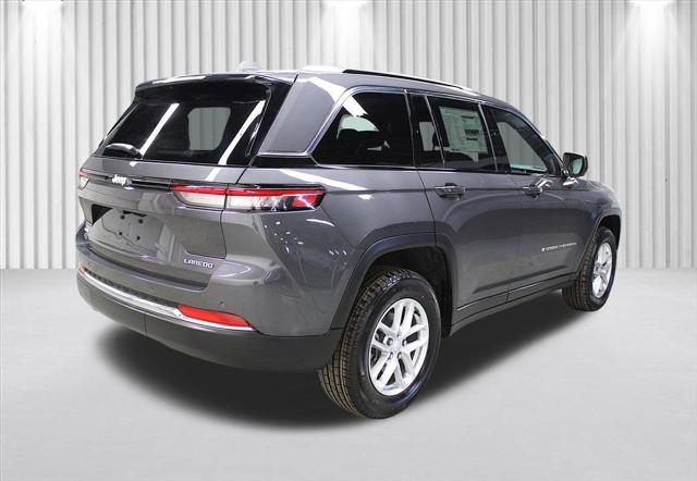 2026 Jeep Grand Cherokee GRAND CHEROKEE LAREDO X 4X4