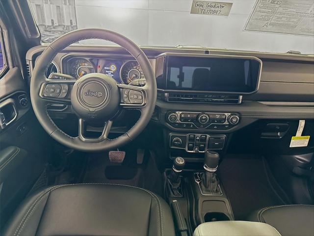 2026 Jeep Gladiator GLADIATOR SAHARA 4X4