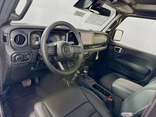 2026 Jeep Gladiator GLADIATOR SAHARA 4X4
