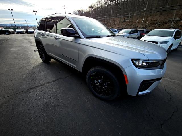 2026 Jeep Grand Cherokee GRAND CHEROKEE ALTITUDE 4X4