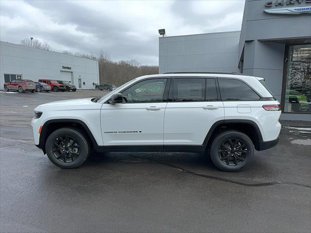 2026 Jeep Grand Cherokee GRAND CHEROKEE LAREDO ALTITUDE 4X4