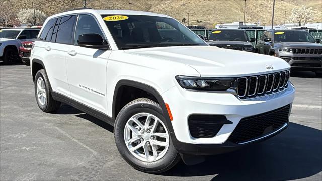 2026 Jeep Grand Cherokee GRAND CHEROKEE LAREDO X 4X4