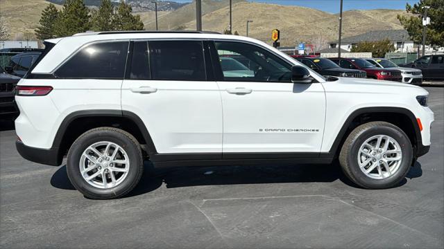 2026 Jeep Grand Cherokee GRAND CHEROKEE LAREDO X 4X4