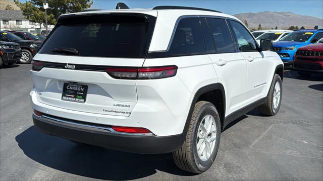 2026 Jeep Grand Cherokee GRAND CHEROKEE LAREDO X 4X4