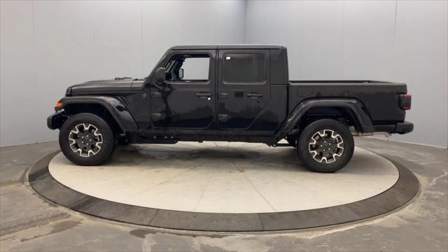 2026 Jeep Gladiator GLADIATOR SAHARA 4X4