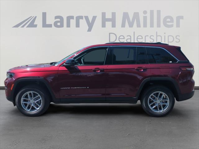 2026 Jeep Grand Cherokee GRAND CHEROKEE LAREDO X 4X4