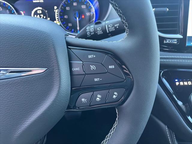 2026 Chrysler Pacifica Limited AWD