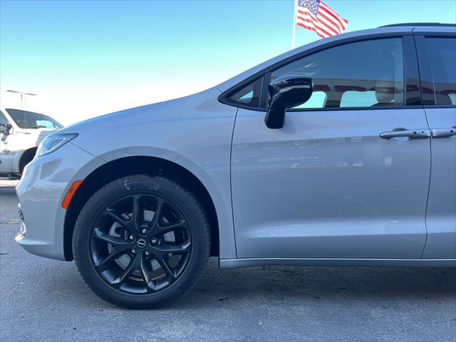 2026 Chrysler Pacifica Limited AWD