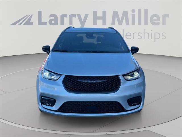 2026 Chrysler Pacifica Limited AWD