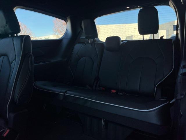 2026 Chrysler Pacifica Limited AWD