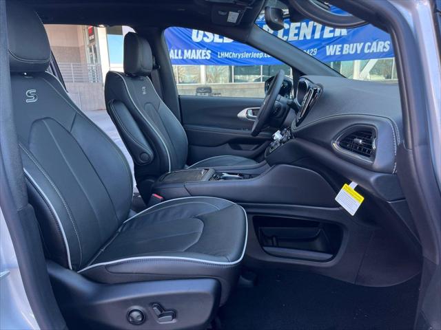 2026 Chrysler Pacifica Limited AWD