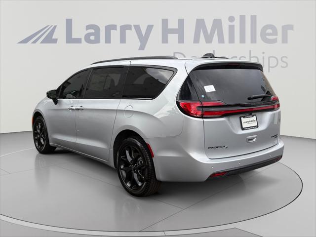 2026 Chrysler Pacifica PACIFICA LIMITED AWD