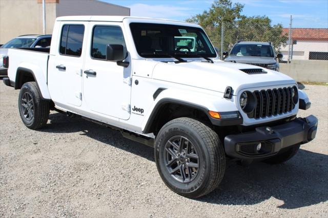 2026 Jeep Gladiator GLADIATOR SPORT S 4X4