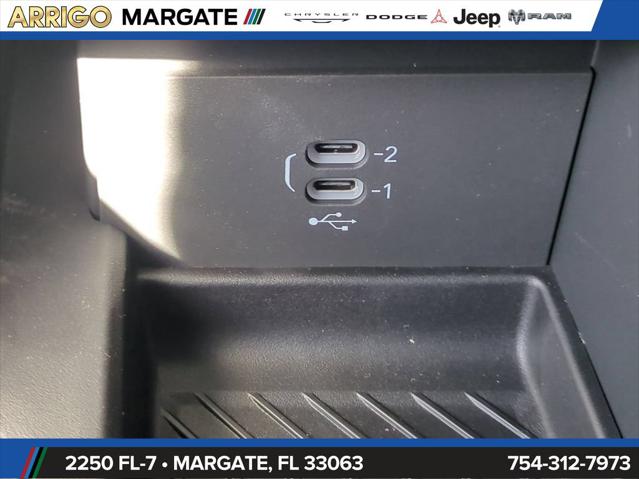 2026 Chrysler Pacifica Pinnacle AWD