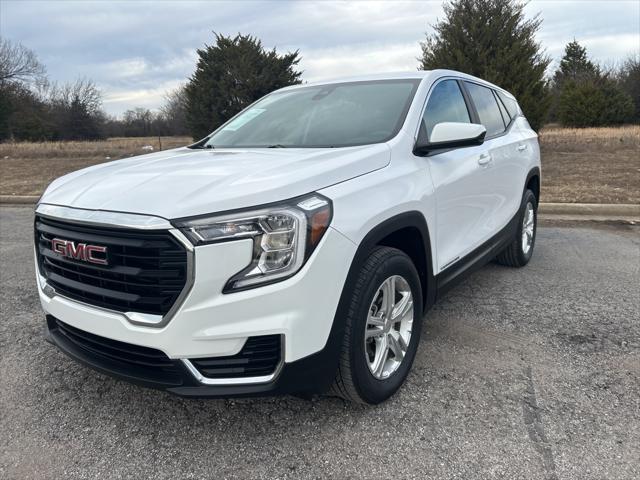 2024 GMC Terrain SLE's photo