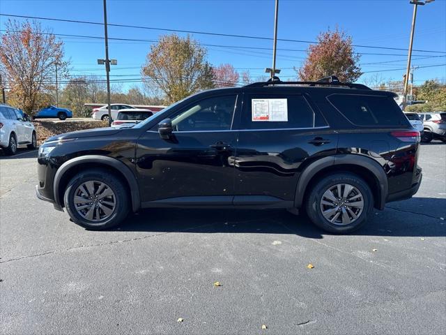 2024 Nissan Pathfinder SV 4WD 2024 Nissan Pathfinder SV 4WD