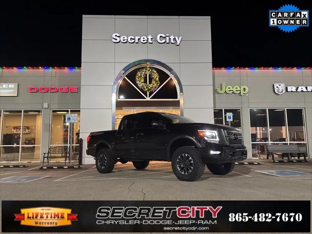 2024 Nissan TITAN Crew Cab PRO-4X 4x4 2024 Nissan TITAN Crew Cab PRO-4X 4x4