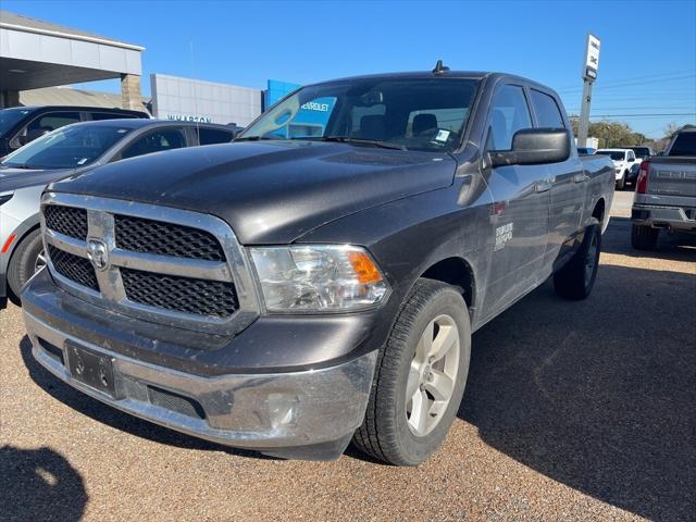 2023 RAM 1500 Classic Tradesman Crew Cab 4x4 57 Box 2023 RAM 1500 Classic Tradesman Crew Cab 4x4 57 Box