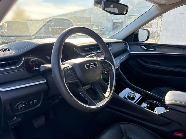 2023 Jeep Grand Cherokee Limited 4x2