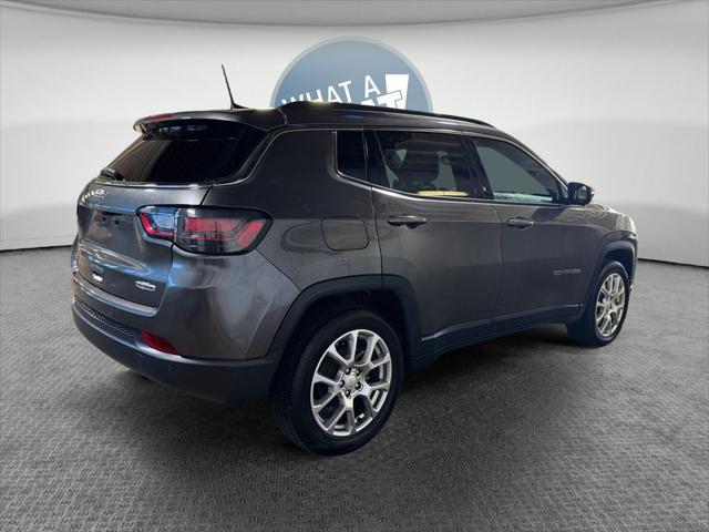 2024 Jeep Compass Latitude Lux FWD 2024 Jeep Compass Latitude Lux FWD