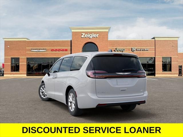 2026 Chrysler Pacifica PACIFICA SELECT AWD