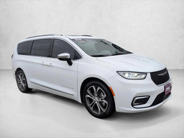 2025 Chrysler Pacifica Pinnacle