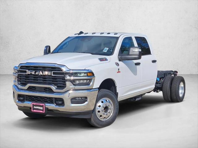 2025 RAM Ram 3500 Chassis Cab RAM 3500 TRADESMAN CREW CAB CHASSIS 4X4 60 CA