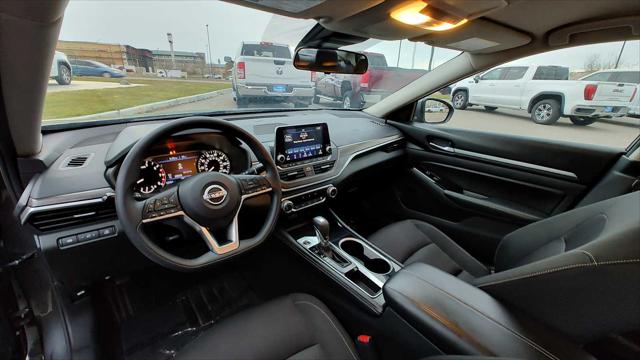 2023 Nissan Altima SV FWD