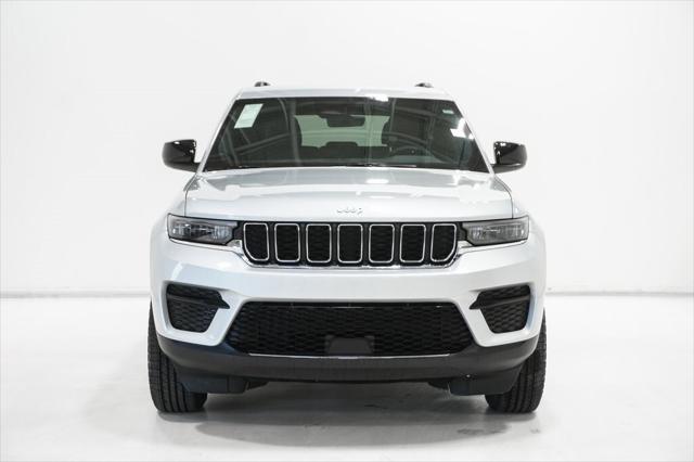 2025 Jeep Grand Cherokee Laredo 4x4 2025 Jeep Grand Cherokee Laredo 4x4