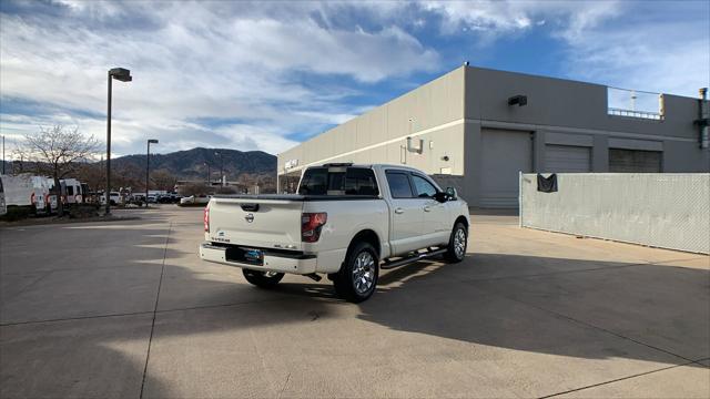 2020 Nissan Titan Crew Cab SL 4x4