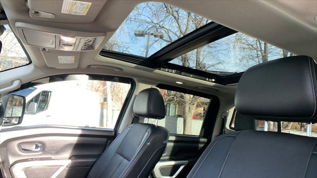 2020 Nissan Titan Crew Cab SL 4x4