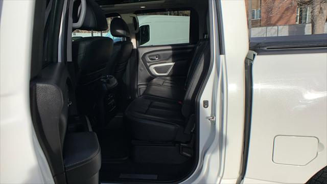 2020 Nissan Titan Crew Cab SL 4x4