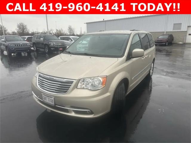 2013 Chrysler Town and Country Touring