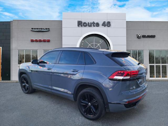 2023 Volkswagen Atlas Cross Sport 2.0T SEL R-Line Black